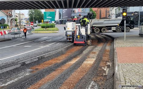 Ukážka kontroly zhutnenia asfaltu na stavenisku