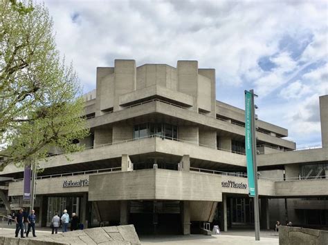 História a vývoj pohľadového betónu v architektúre