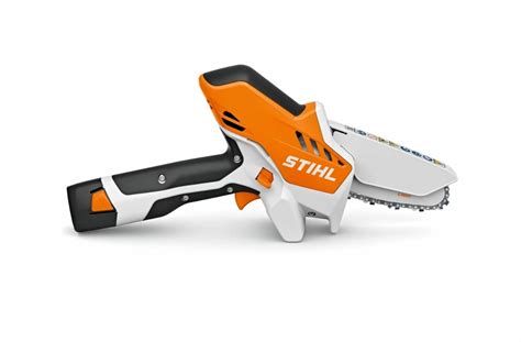 Mini akumulátorová reťazová píla STIHL GTA 26 v akcii