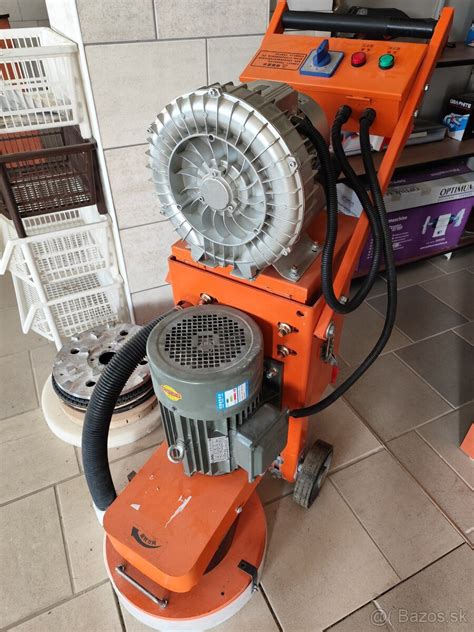 Ilustrácia fungovania vibrátora na betón