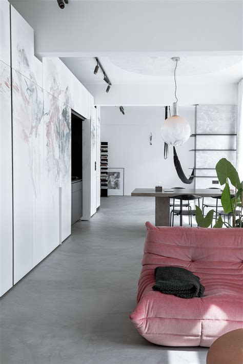 Interiér s prvkami architektonického betónu