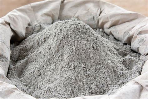 Zložky betónu - cement, voda, piesok, štrk