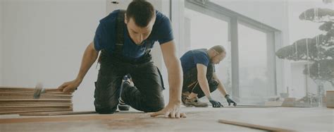 Riešenie vŕzgania podlahy vstrekovaním peny