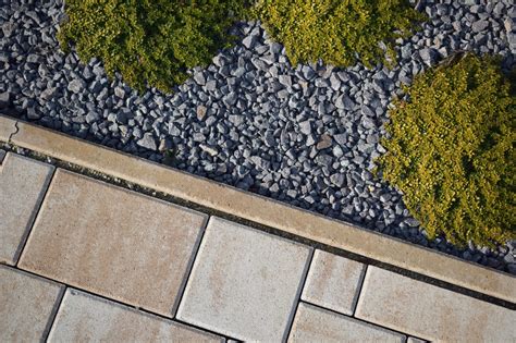 Doplnkové betónové prvky do záhrady