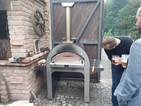 Nákres konštrukcie komína a klenby pre pec na pizzu