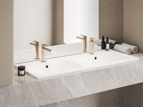 Rôzne modely záhradných umývadiel