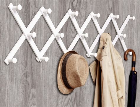 Moderné vešiaky na dvere