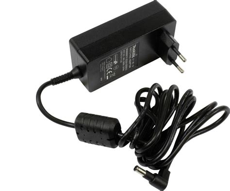 sieťový adaptér Makita SE00000679