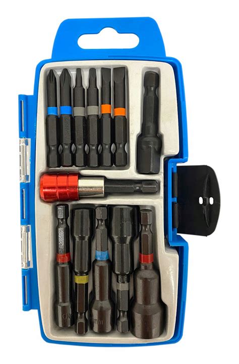 detailný pohľad na magnetické bity a rukoväť skrutkovača