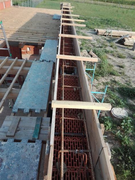 Ukladanie oceľovej výstuže do debnenia