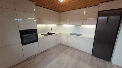 Kuchynská linka s obkladom Aragon Savana