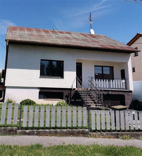 Rodinný dom s krbom alebo pecou
