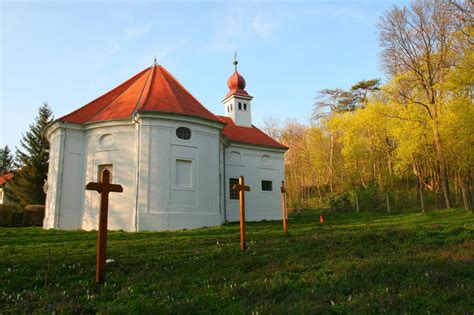 Interiér Kaplnky svätej Anny s historickými medirytinami