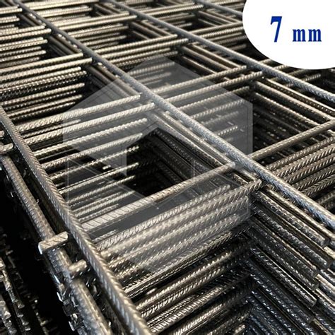 Porovnanie zváraných sietí Q257 a veľkoformátových sietí