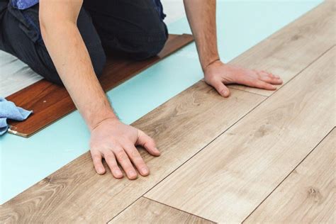 Vrstvená štruktúra laminátovej podlahy