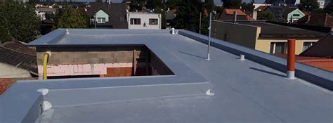 Porovnanie PVC a FPO/TPO fólií pre hydroizoláciu striech