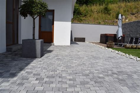 Galéria rôznych typov a vzorov betónovej dlažby