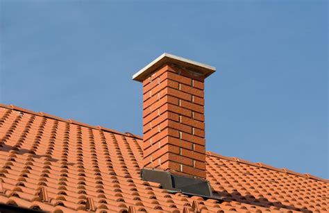 Detail komína z pálenej tehly