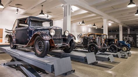 Historické modely rušňov, ilustrujúce technologický vývoj