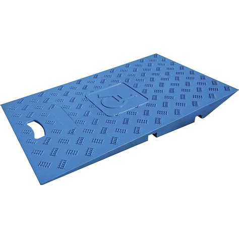 Ergonomické umývadlo s výrezom pre invalidné vozíky