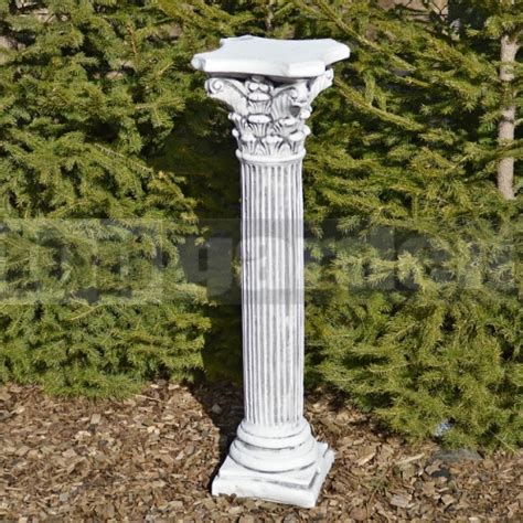 Výkopy pre betónové stĺpy