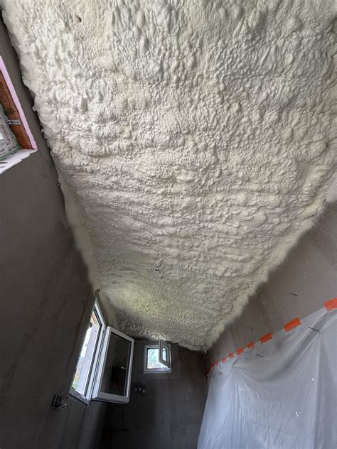 štruktúra striekanej peny