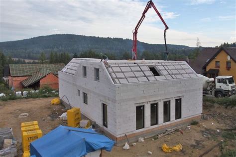 Rez masívnou pórobetónovou strechou Ytong Komfort