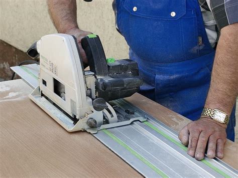 Schéma rezania materiálu ručnou okružnou pílou