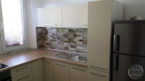 Kuchynská linka s obkladom v imitácii medi