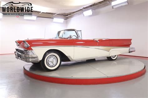 Mechanizmus skladacej strechy Ford Fairlane 500 Skyliner