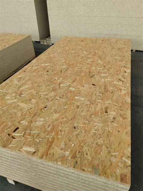 Rôzne typy OSB dosiek s označením OSB-1, OSB-2, OSB-3, OSB-4
