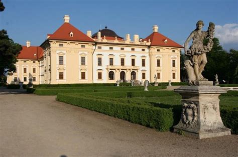 Zámok Slavkov - Austerlitz, historické sídlo rodu Kounicov