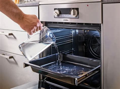 Čistenie rúry s funkciou ECO CLEAN