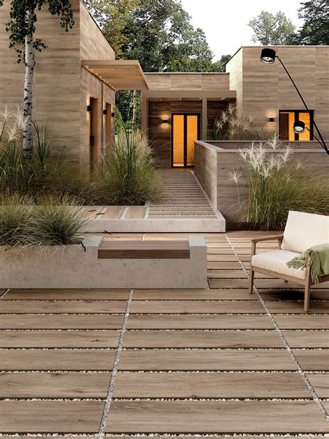 Rôzne typy okrajov záhonov v imitácii dreva