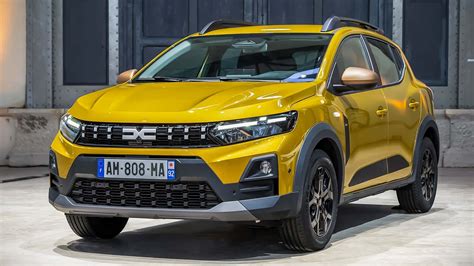Sklopené zadné sedadlá v Dacia Sandero, demonštrujúce maximálny objem