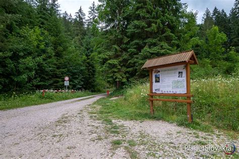 Fotografia náučného chodníka v Oraviciach