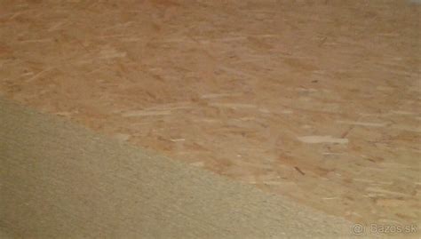 Detail OSB dosky s perodrážkou pre pevné spoje