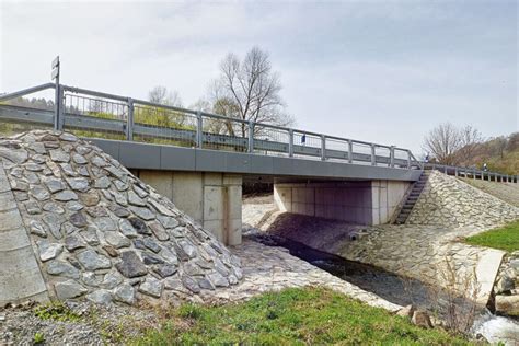 Rekonštrukcia nadjazdu, zistené poškodenia konštrukcie