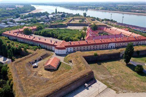 Letecký pohľad na systém pevnosti Komárno
