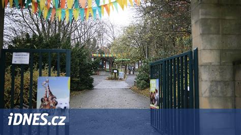 Vstup do areálu stavebnín Mlyn Tomášov