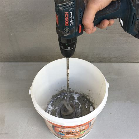 Schéma aplikácie tekutej hydroizolácie na balkóne