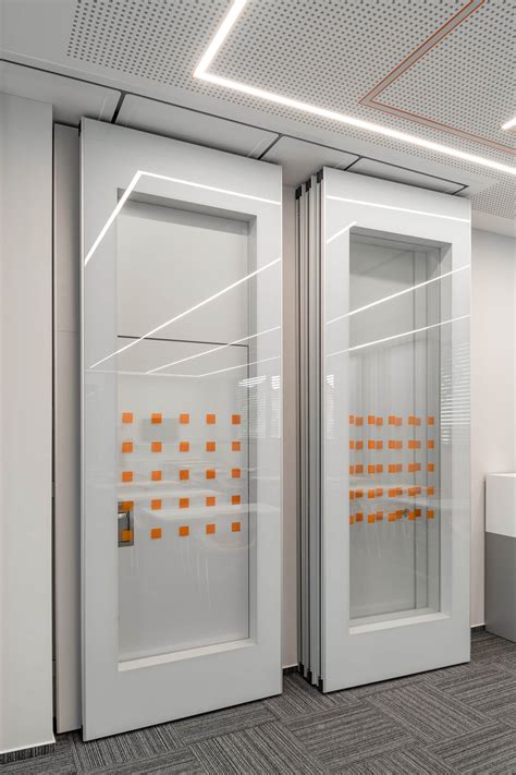 Porovnanie rámových a bezrámových sklenených priečok