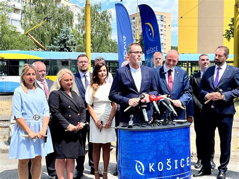 Infografika znázorňujúca fázy modernizácie električkových tratí v Košiciach