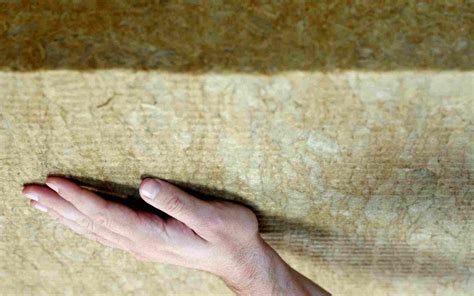 Lepenie izolačných dosiek na balkón