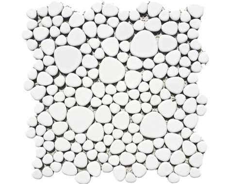 Biela keramická mozaika v kúpeľni