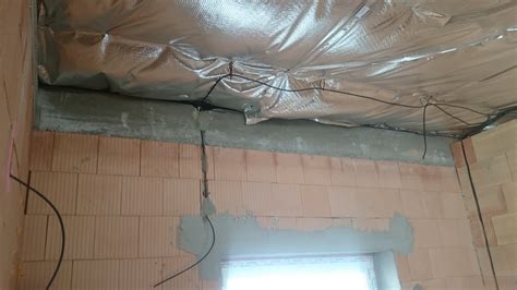 Správne aplikovaná parozábrana so zalepenými spojmi