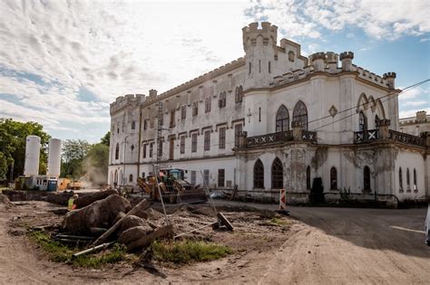 Rekonštrukcia kaštieľa v Rusovciach