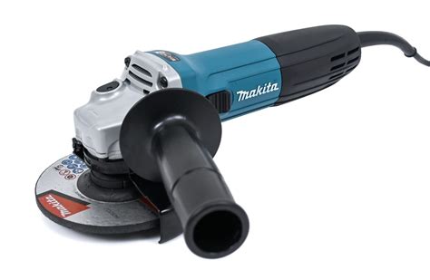 Uhlová brúska Makita GA5030R v akcii