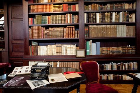 Interiér knižnice kaštieľa Oponice