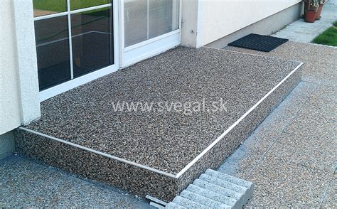 Aplikácia kamenného koberca na terase